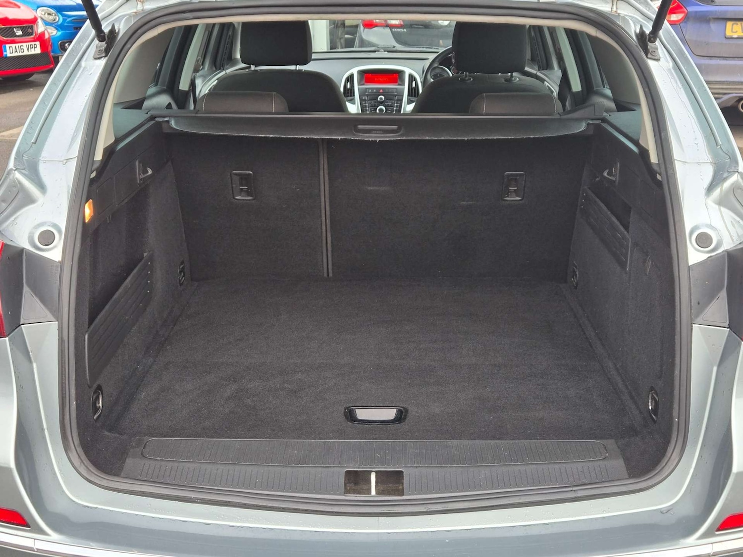 Used Vauxhall Astra 2012 for sale - 76830913: Photo 6