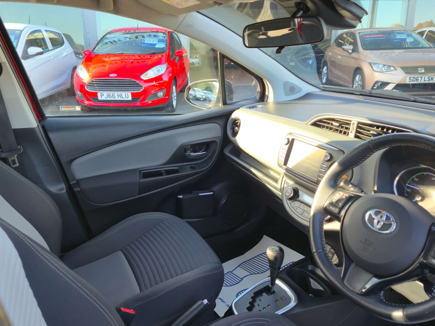 Used Toyota Yaris 2019 for sale - 76601480: Photo 19