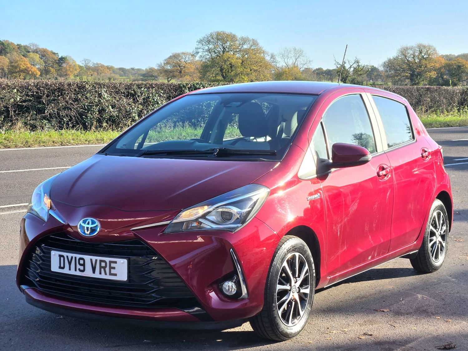 Used Toyota Yaris 2019 for sale - 76601480: Photo 2