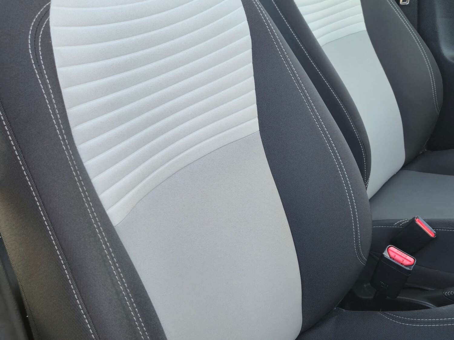 Used Toyota Yaris 2019 for sale - 76601480: Photo 21