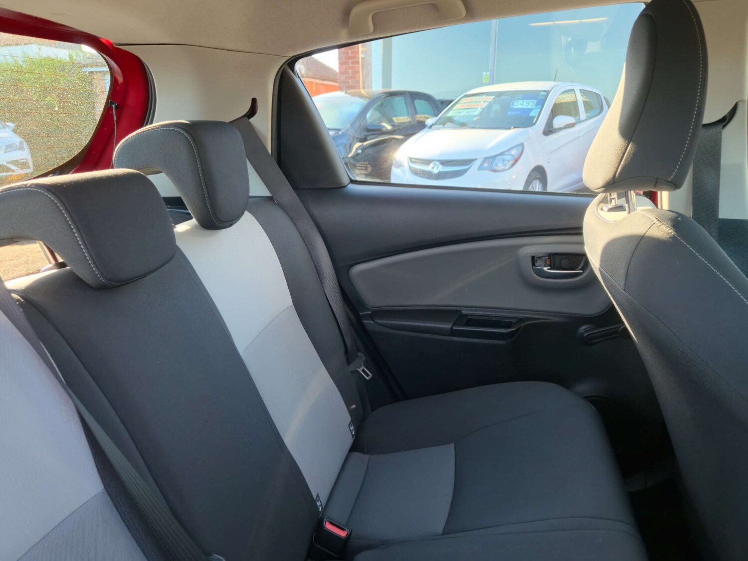 Used Toyota Yaris 2019 for sale - 76601480: Photo 23