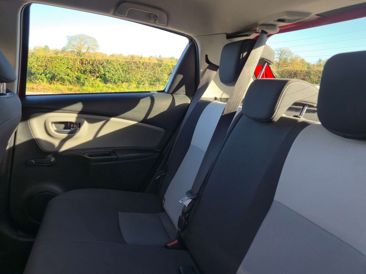 Used Toyota Yaris 2019 for sale - 76601480: Photo 25