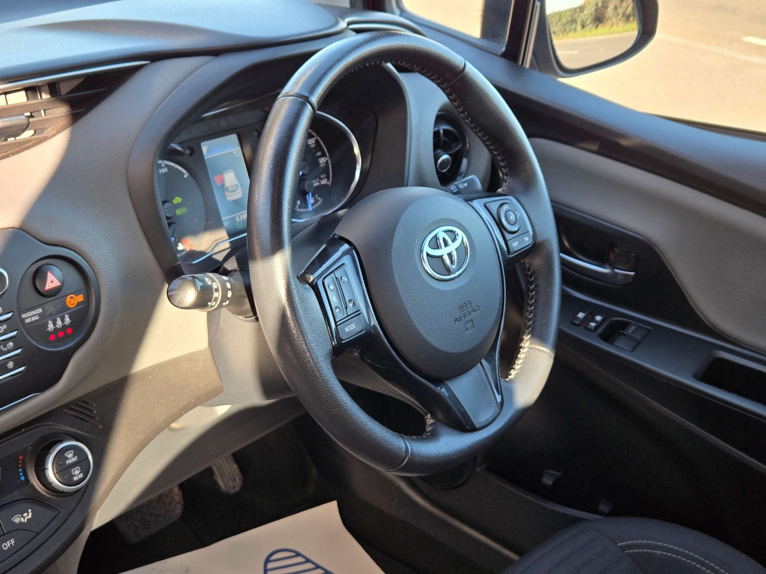 Used Toyota Yaris 2019 for sale - 76601480: Photo 28