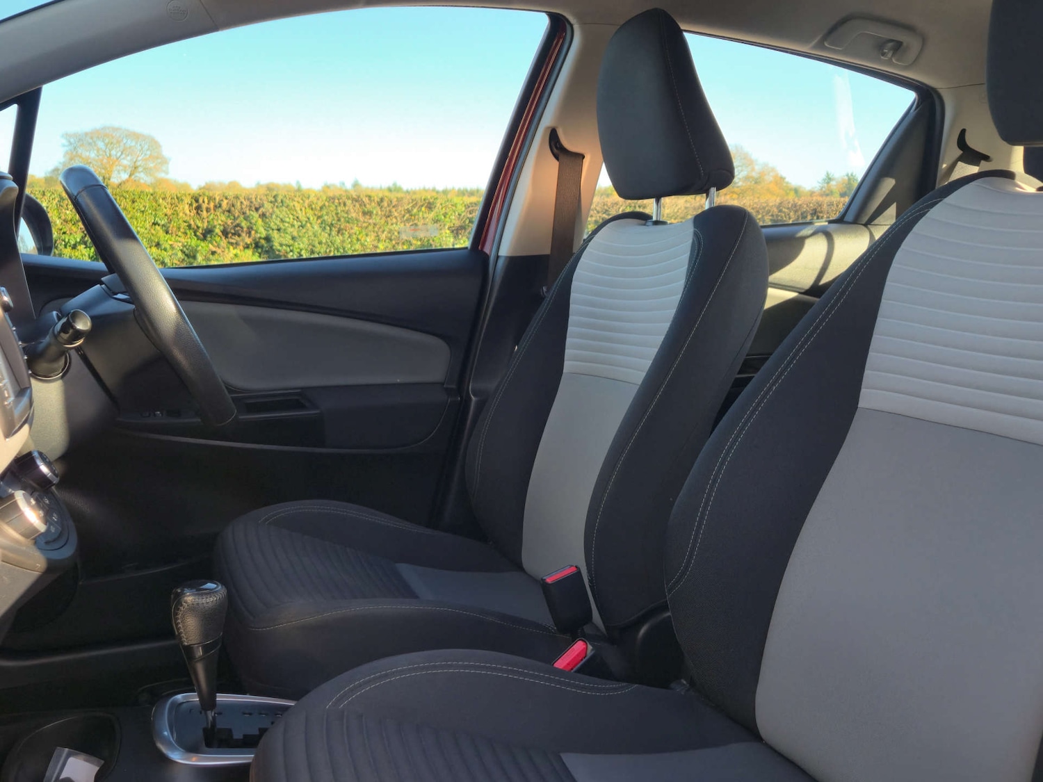 Used Toyota Yaris 2019 for sale - 76601480: Photo 30