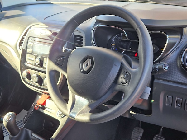 Used Renault Captur 2015 for sale - 76174352: Photo 18
