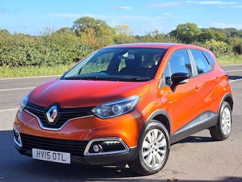 Used Renault Captur 2015 for sale - 76174352: Photo