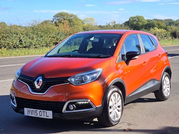 Used Renault Captur 2015 for sale - 76174352: Photo
