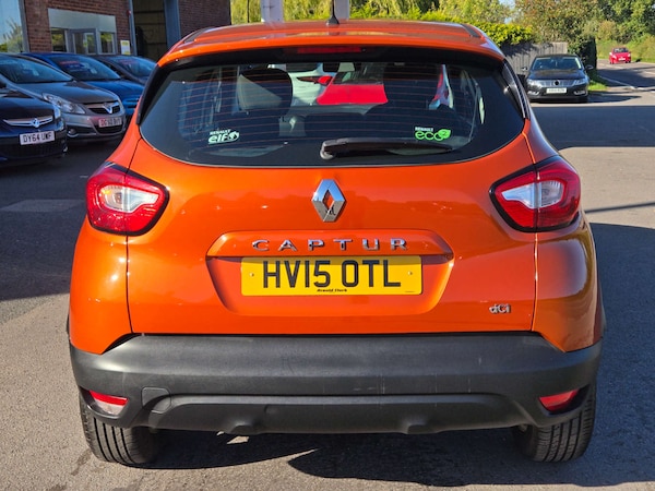 Used Renault Captur 2015 for sale - 76174352: Photo 5