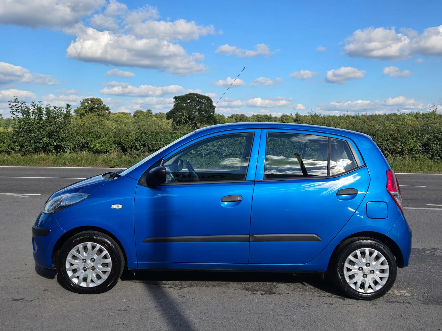 Used Hyundai i10 2010 for sale - 76602114: Photo 3
