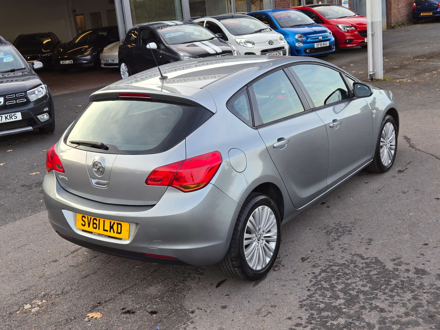 Used Vauxhall Astra 2011 for sale - 76330100: Photo 4