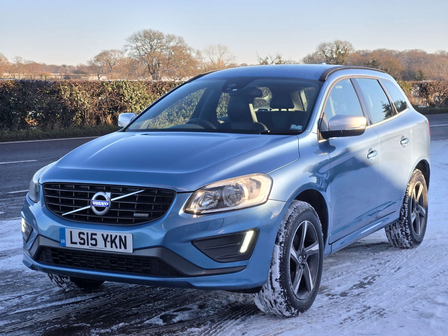 Used Volvo XC60 2015 for sale - 77107169: Photo 2
