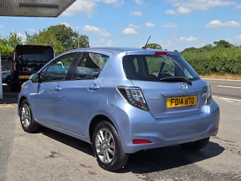 Used Toyota Yaris 2014 for sale - 79186259: Photo