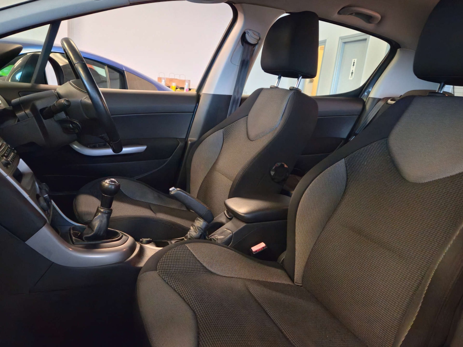 Used Peugeot 308 2012 for sale - 76414861: Photo 15