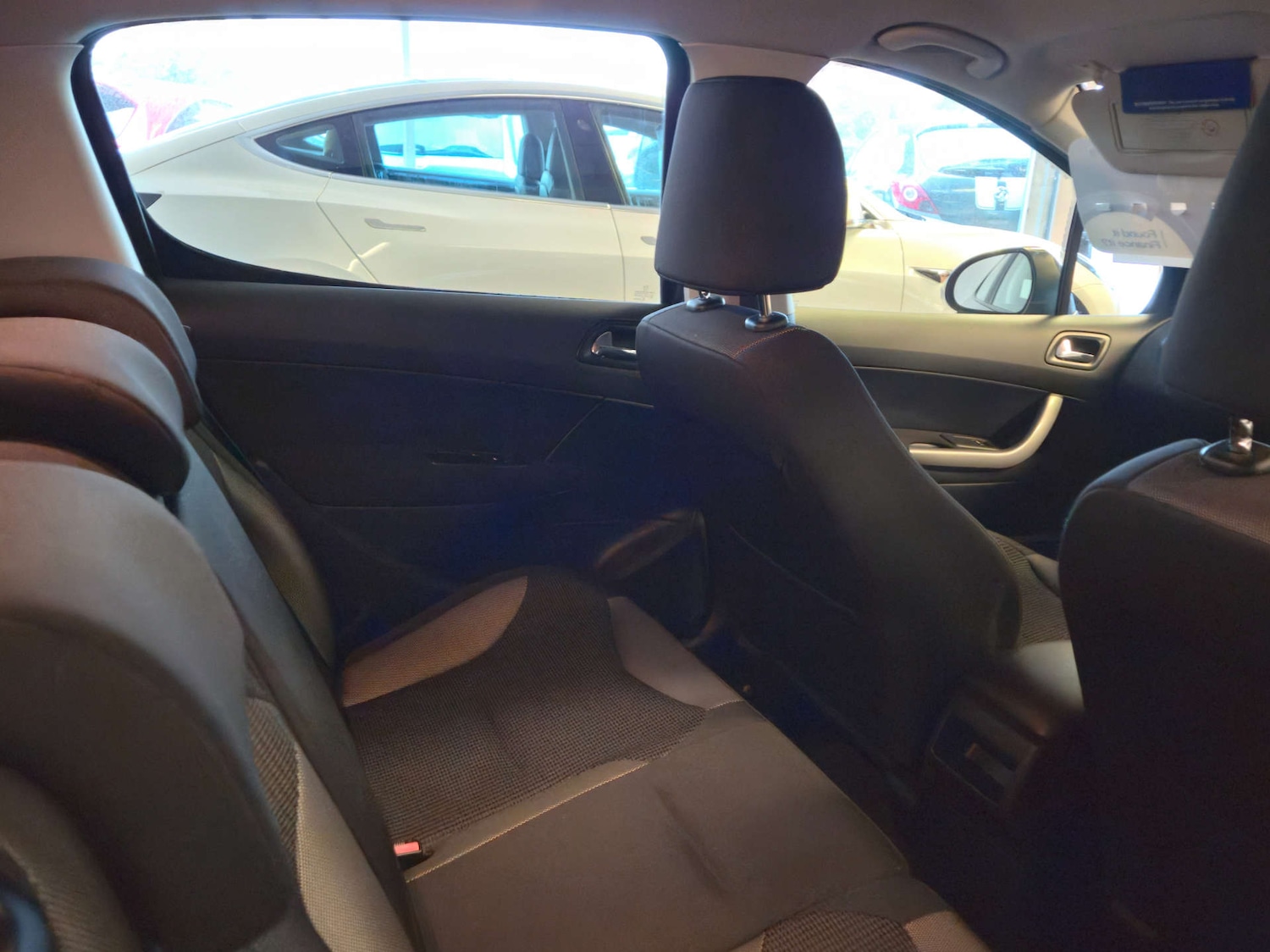 Used Peugeot 308 2012 for sale - 76414861: Photo 9