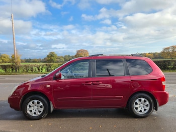 Used Kia Sedona 2010 for sale - 76447055: Photo