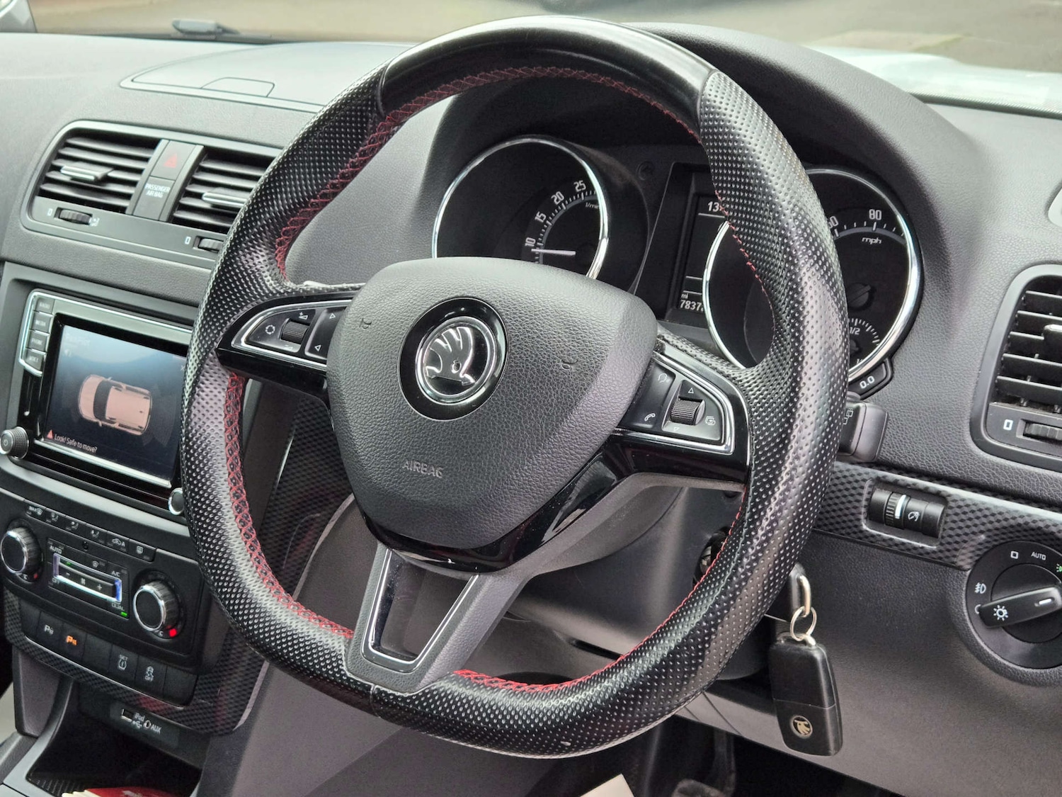 Used Skoda Yeti 2015 for sale - 78122991: Photo 18