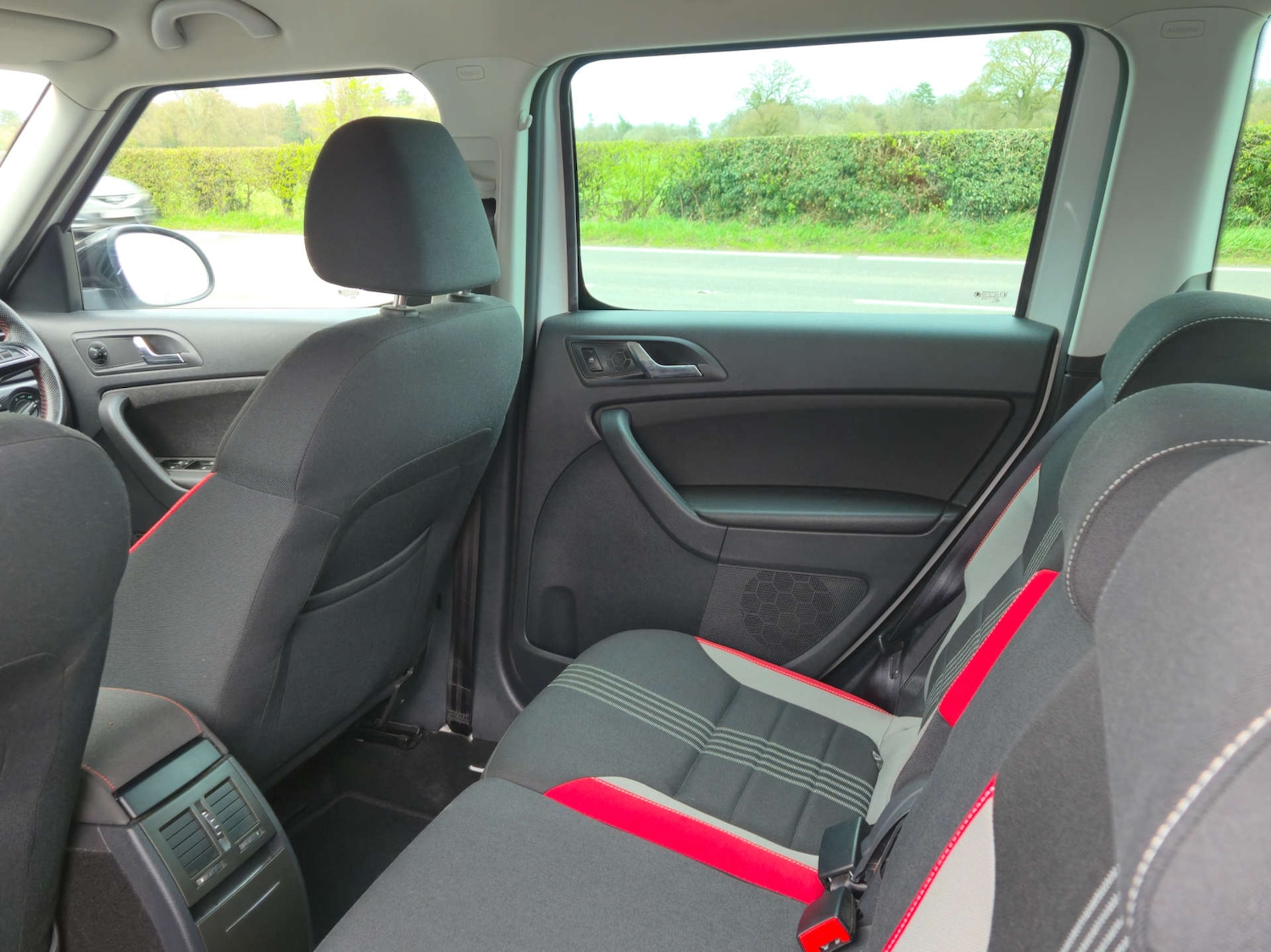 Used Skoda Yeti 2015 for sale - 78122991: Photo 28