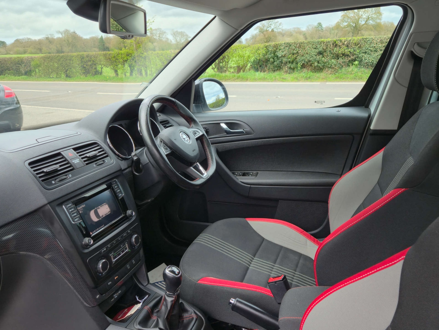 Used Skoda Yeti 2015 for sale - 78122991: Photo 32