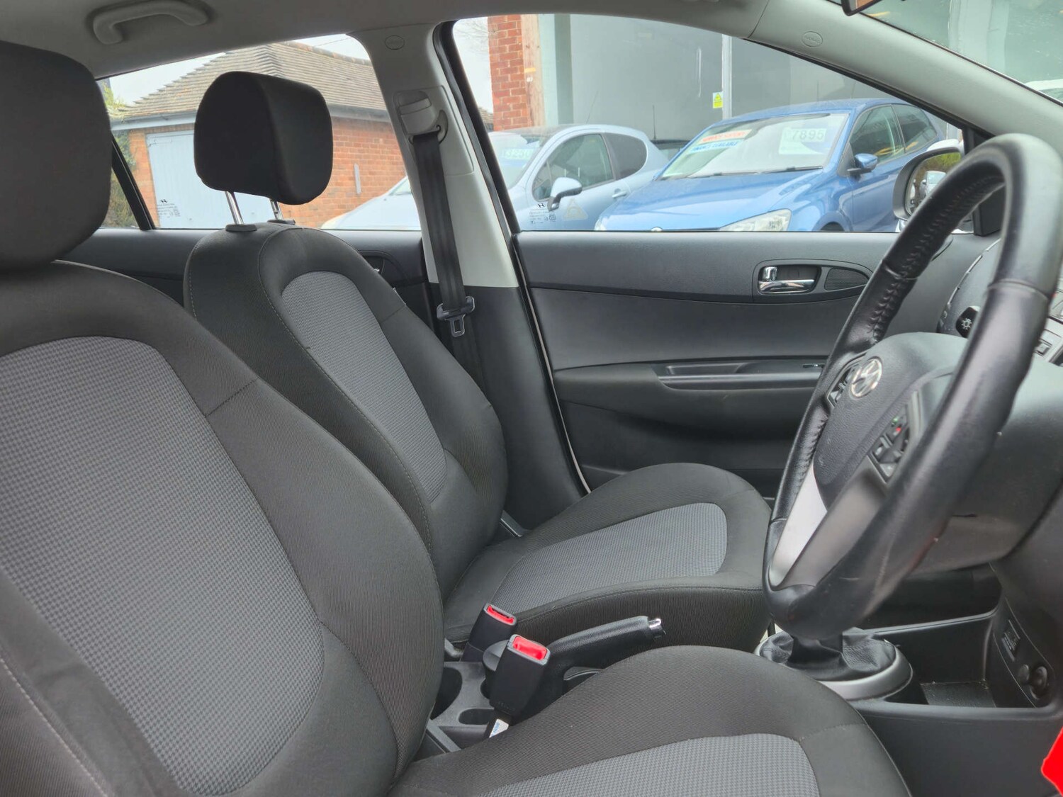 Used Hyundai i20 2013 for sale - 77785322: Photo 20