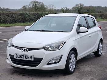 Used Hyundai i20 2013 for sale - 77785322: Photo