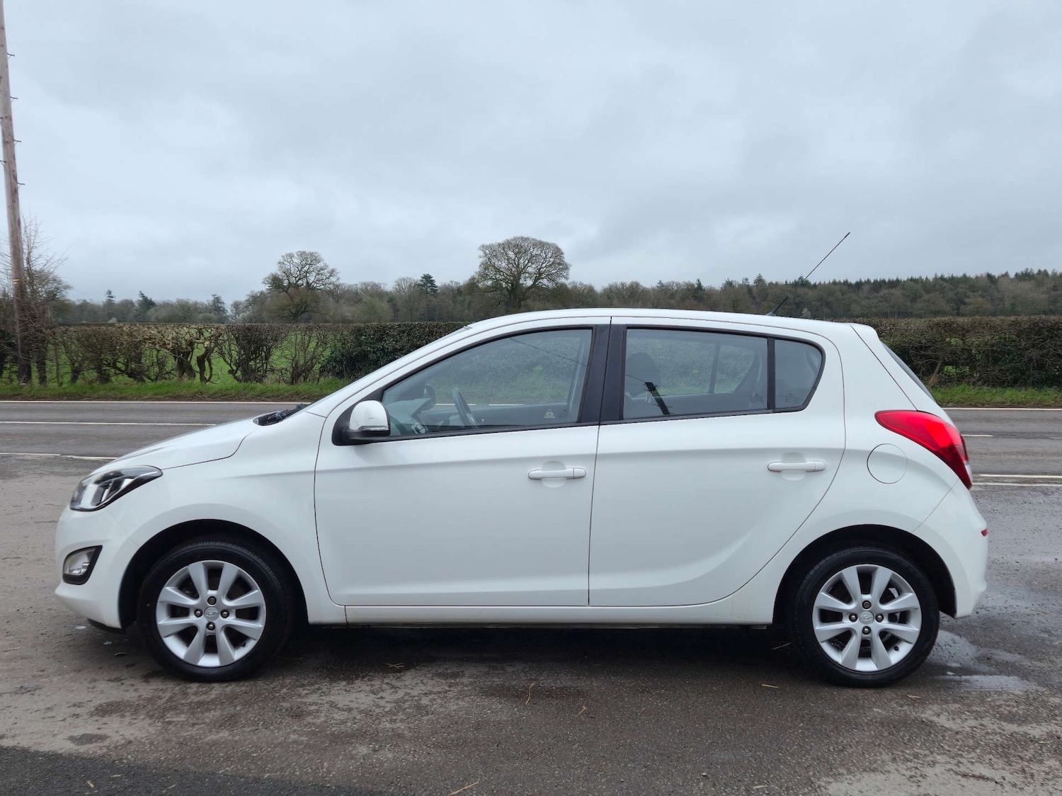 Used Hyundai i20 2013 for sale - 77785322: Photo 3