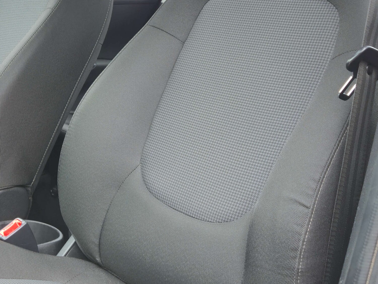 Used Hyundai i20 2013 for sale - 77785322: Photo 32