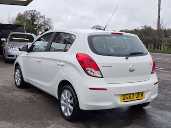 Used Hyundai i20 2013 for sale - 77785322: Photo
