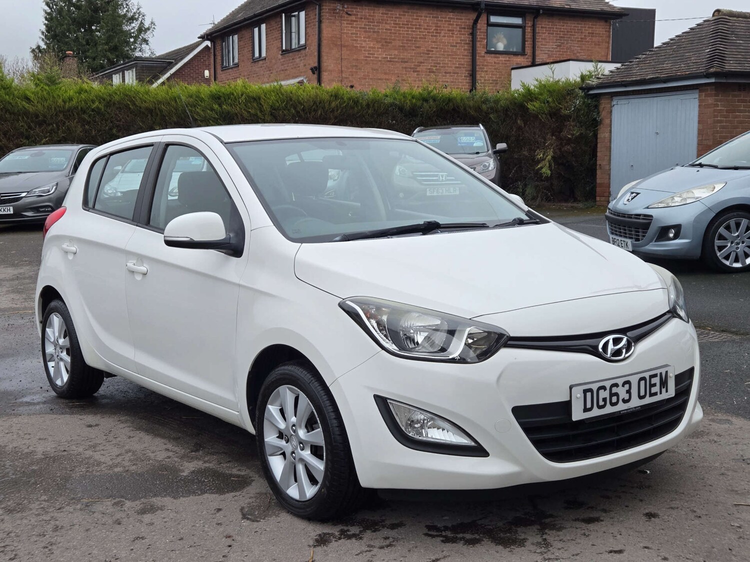 Used Hyundai i20 2013 for sale - 77785322: Photo 9
