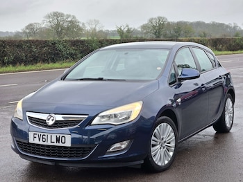 2011 - 1.4 Astra Exite 5dr