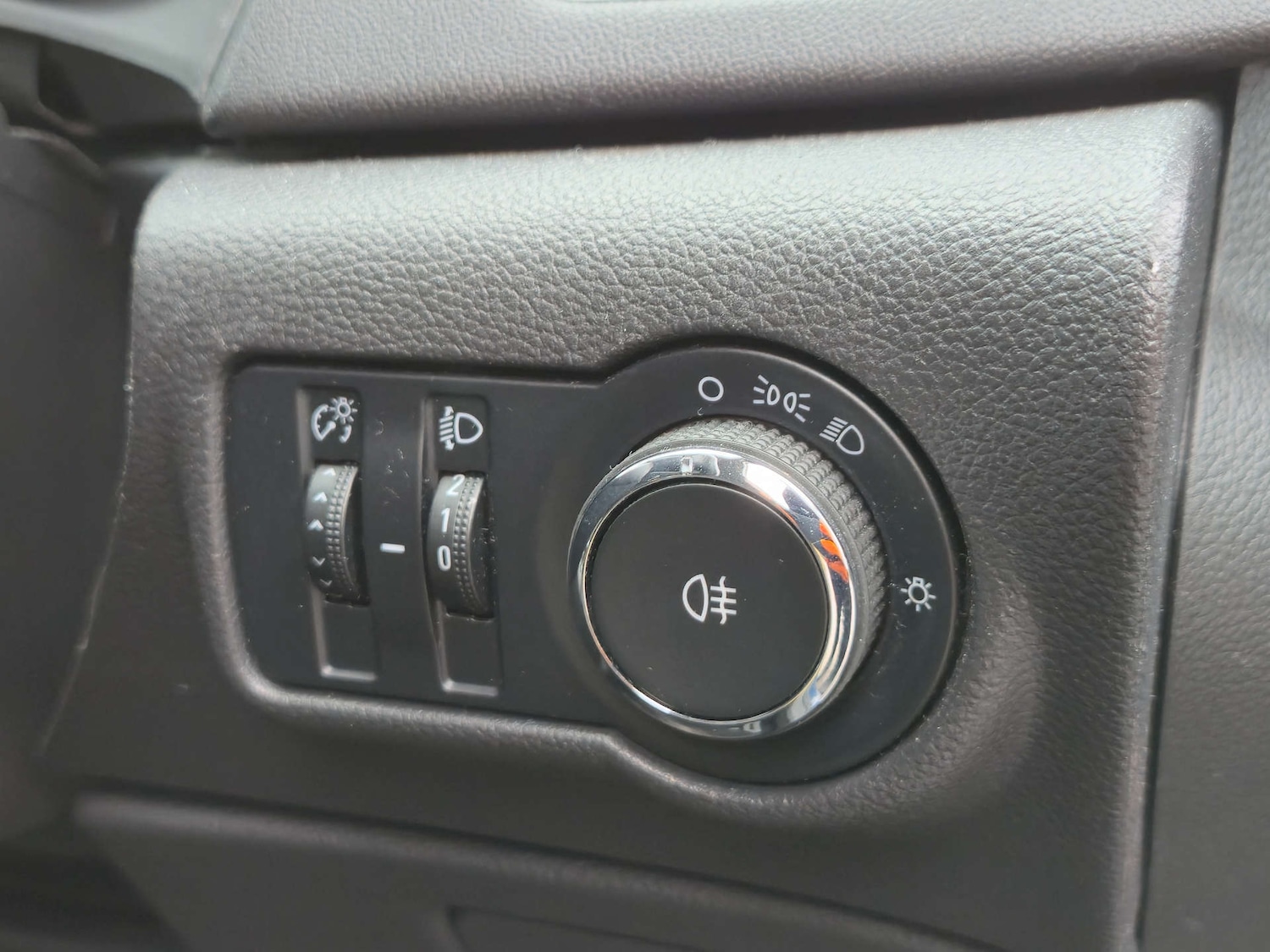 Used Vauxhall Astra 2011 for sale - 77690677: Photo 21