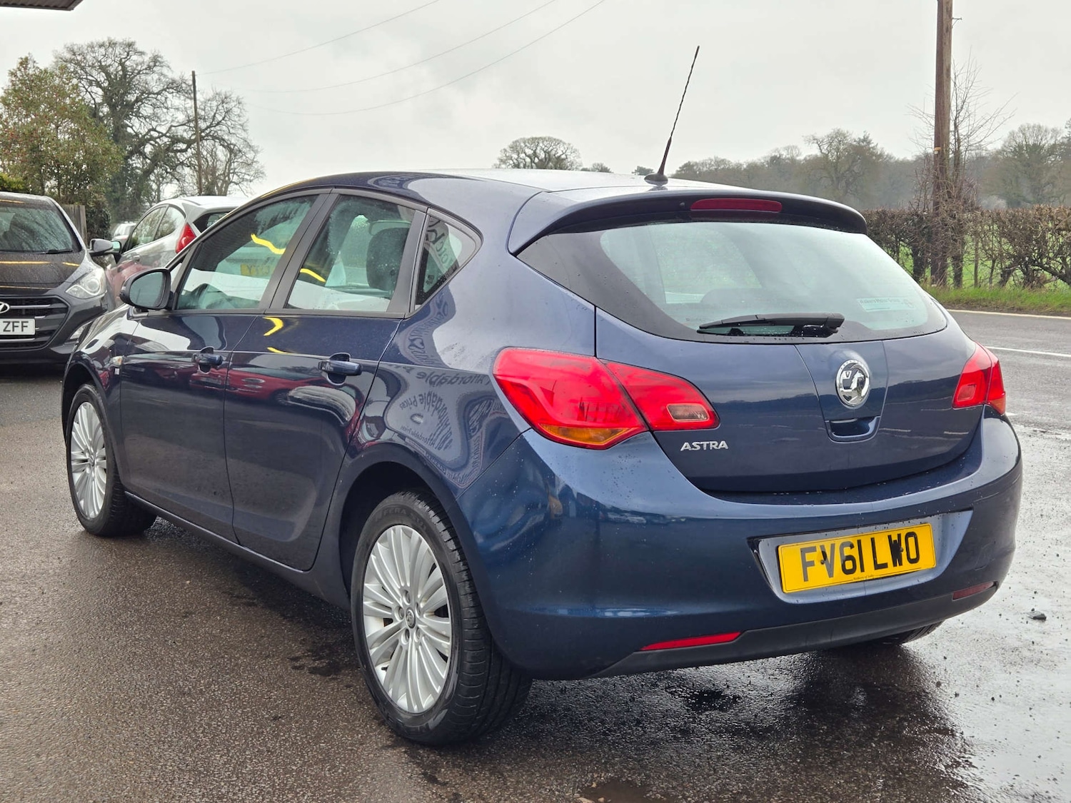 Used Vauxhall Astra 2011 for sale - 77690677: Photo 4