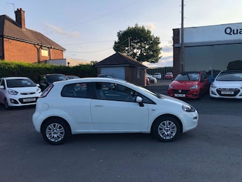 Used Fiat Punto 2012 for sale - 76278364: Photo 3