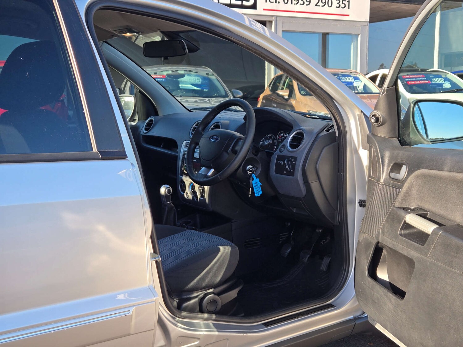 Used Ford Fusion 2011 for sale - 76653960: Photo 17