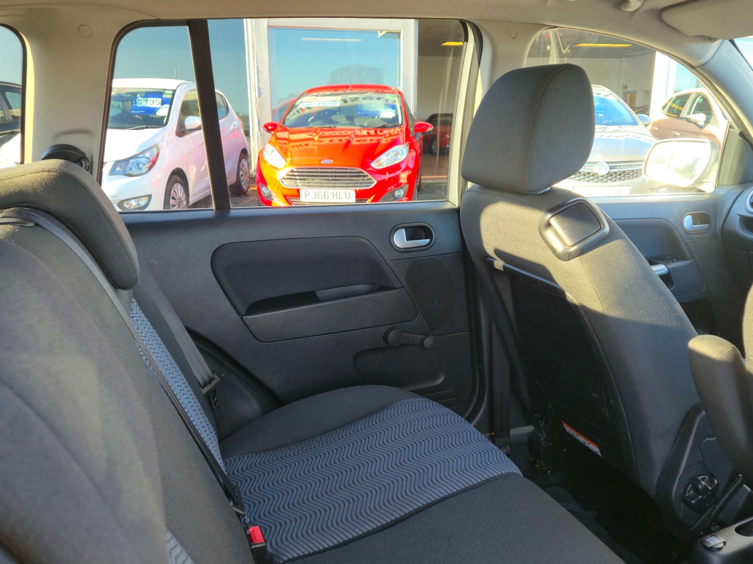 Used Ford Fusion 2011 for sale - 76653960: Photo 23