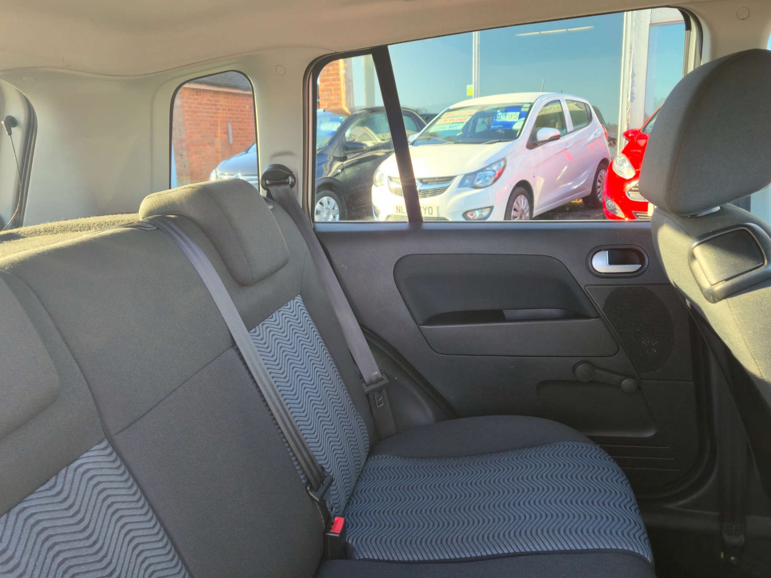 Used Ford Fusion 2011 for sale - 76653960: Photo 24