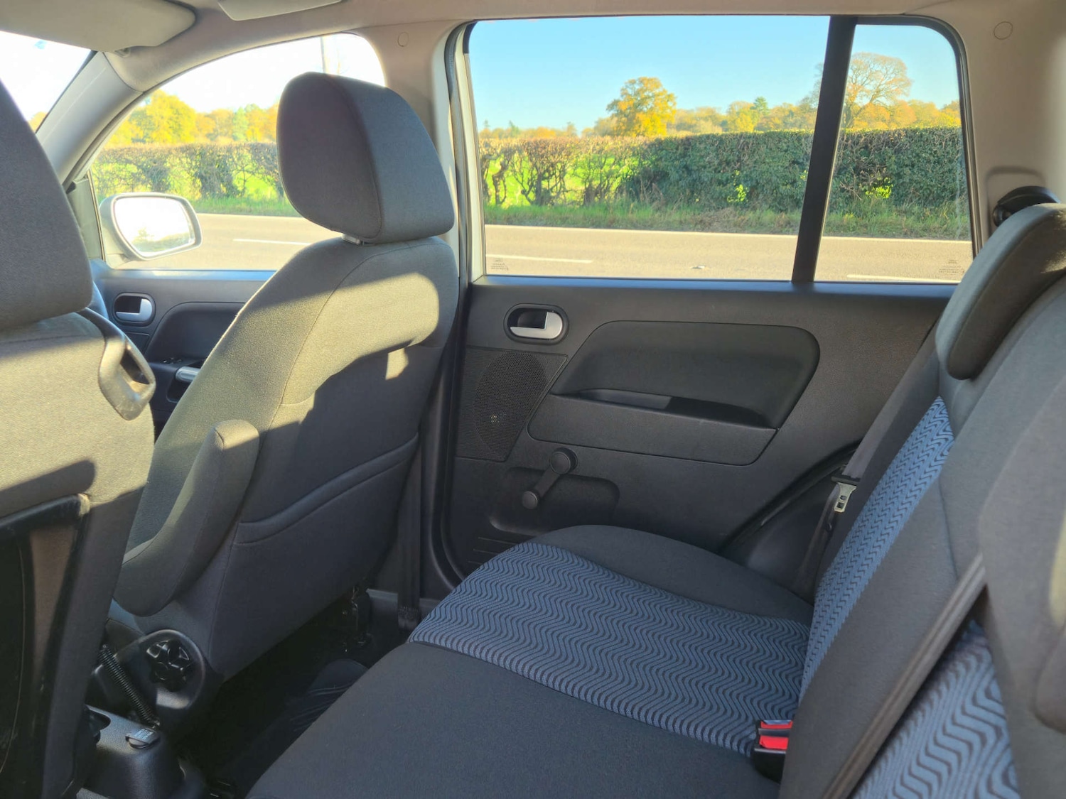 Used Ford Fusion 2011 for sale - 76653960: Photo 25