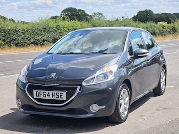 Used Peugeot 208 2014 for sale - 79380632: Photo