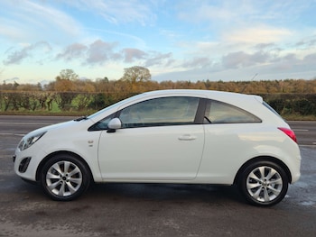 Used Vauxhall Corsa 2014 for sale - 77172434: Photo
