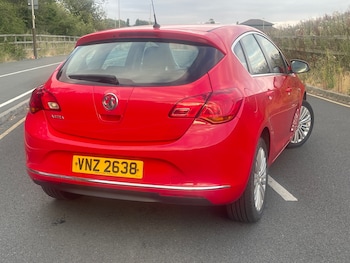 Used Vauxhall Astra 2015 for sale - 79324104: Photo