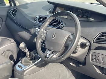 Used Renault Scenic 2015 for sale - 79815389: Photo