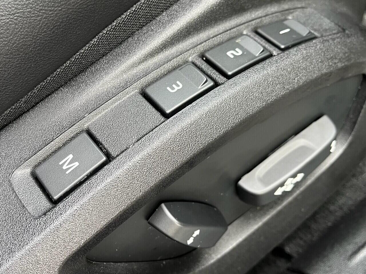 Used Volvo V40 2019 for sale - 77754868: Photo 14