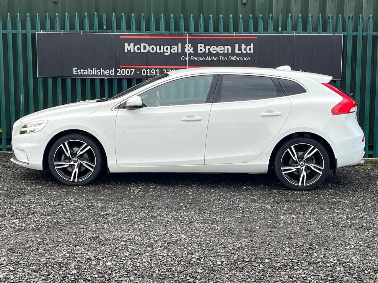Used Volvo V40 2019 for sale - 77754868: Photo 2
