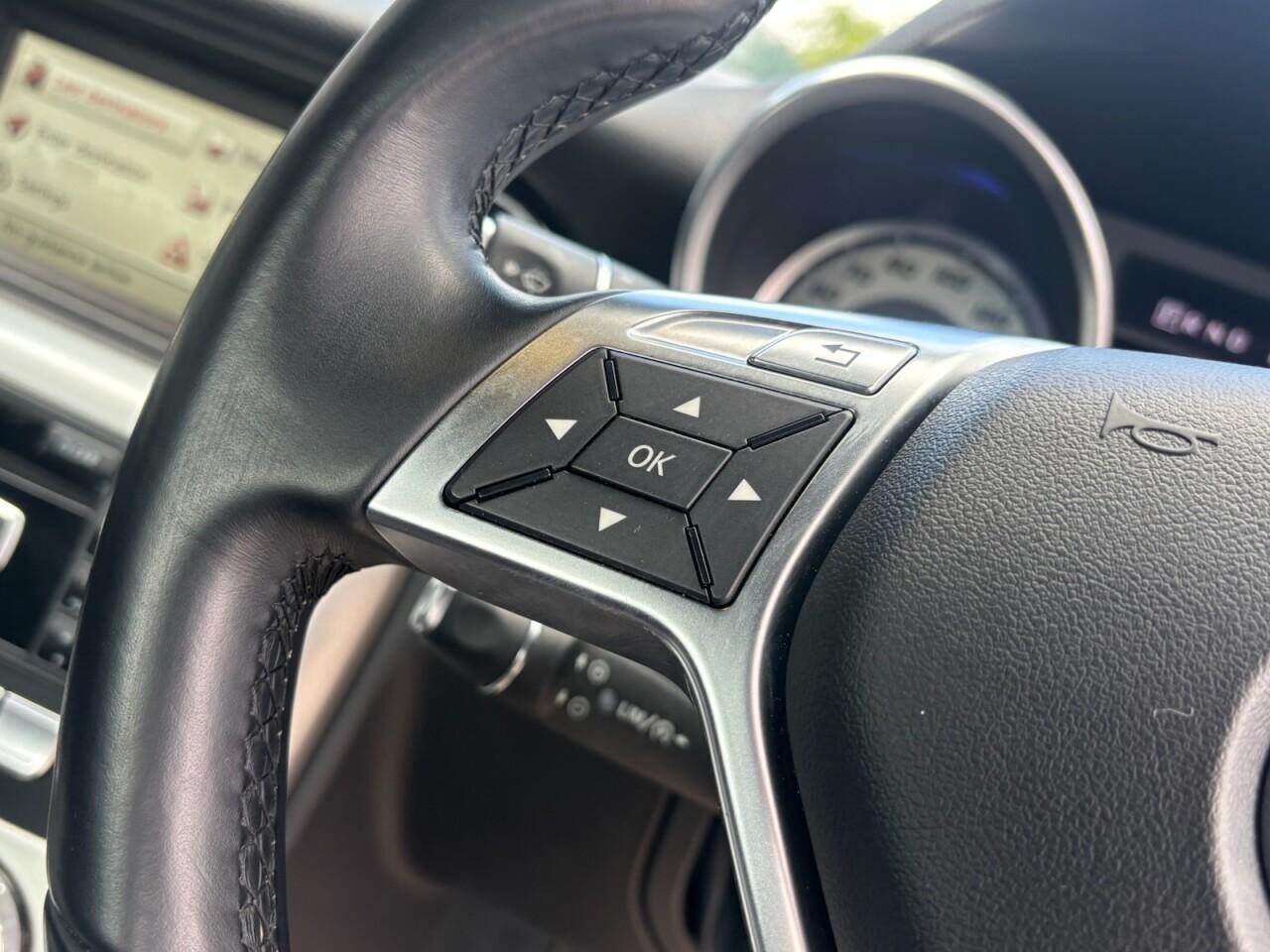 Used Mercedes-Benz SLK 2014 for sale - 77754878: Photo 20