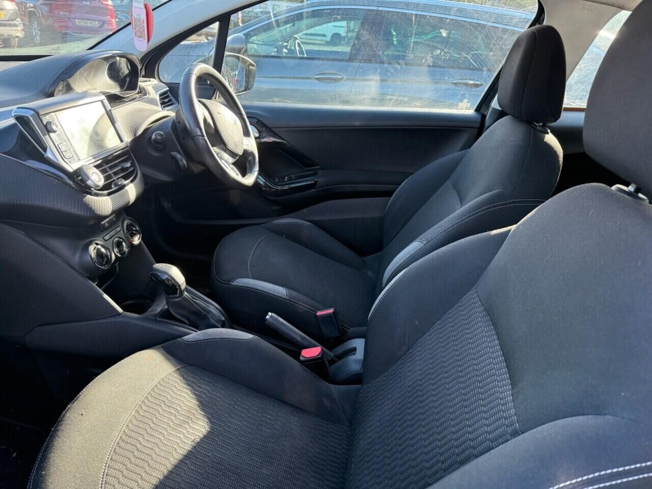 Used Peugeot 208 2016 for sale - 77754880: Photo 15