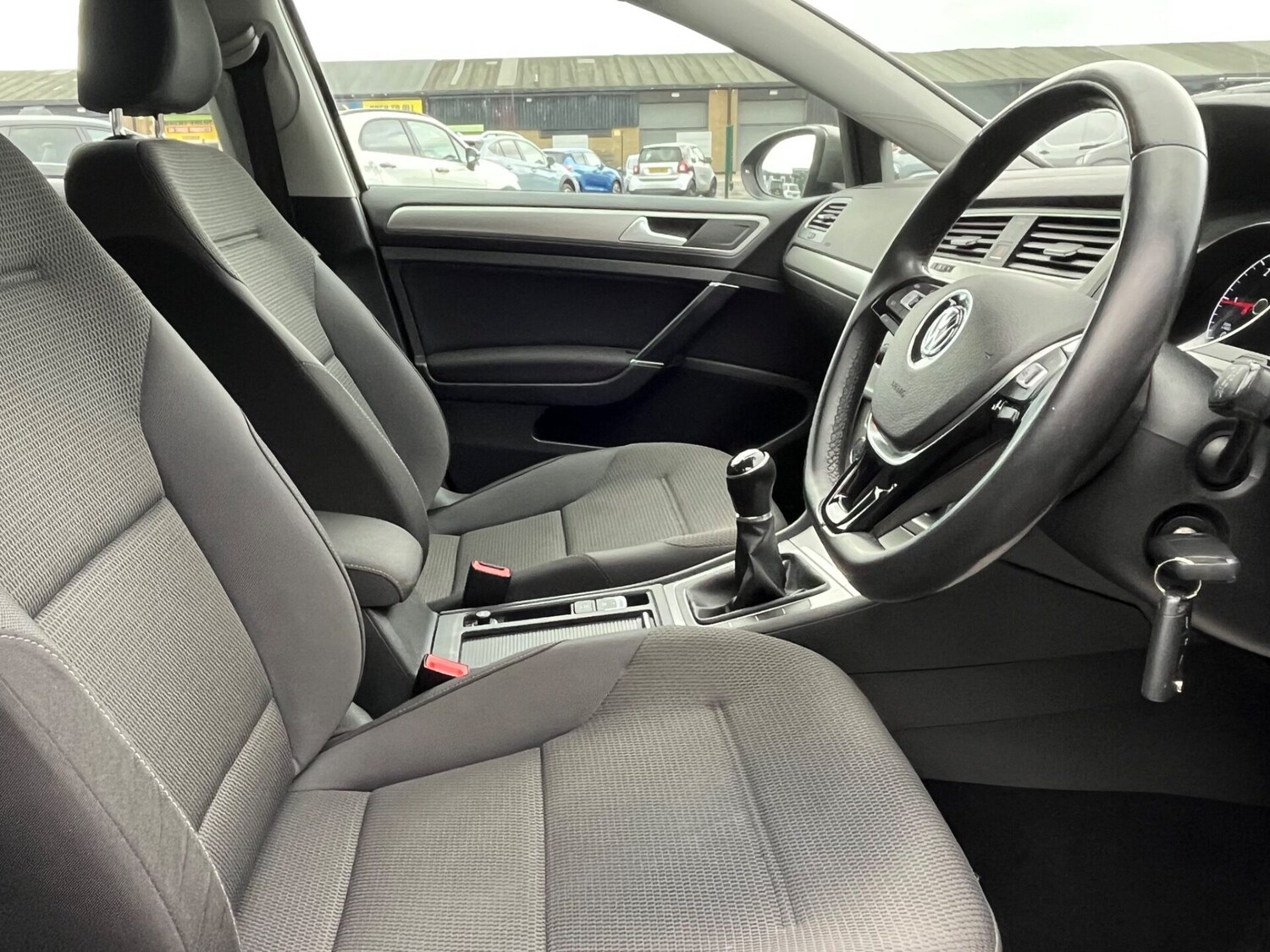 Used Volkswagen Golf 2016 for sale - 77754896: Photo 12