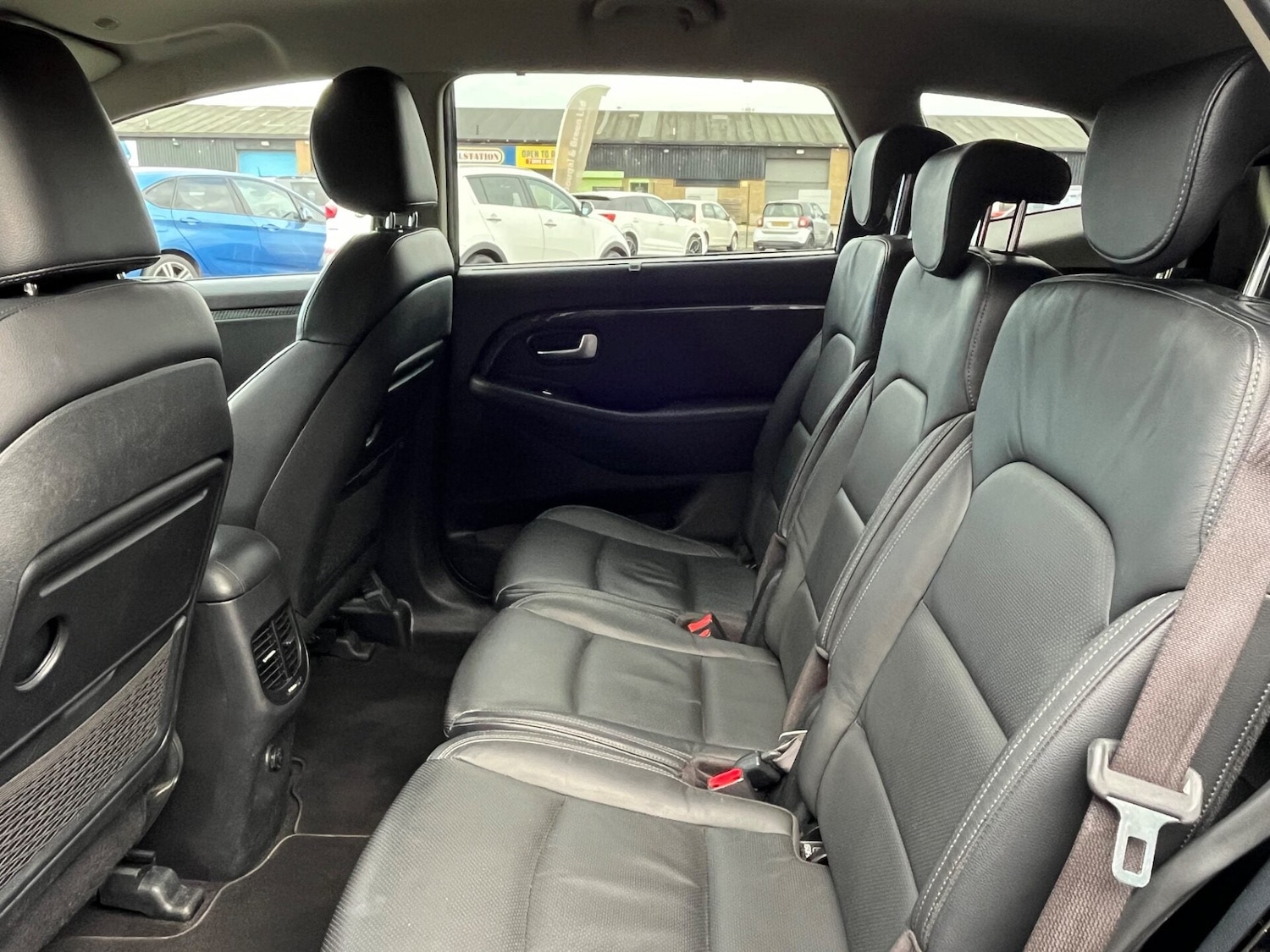 Used Kia Carens 2018 for sale - 77754893: Photo 21