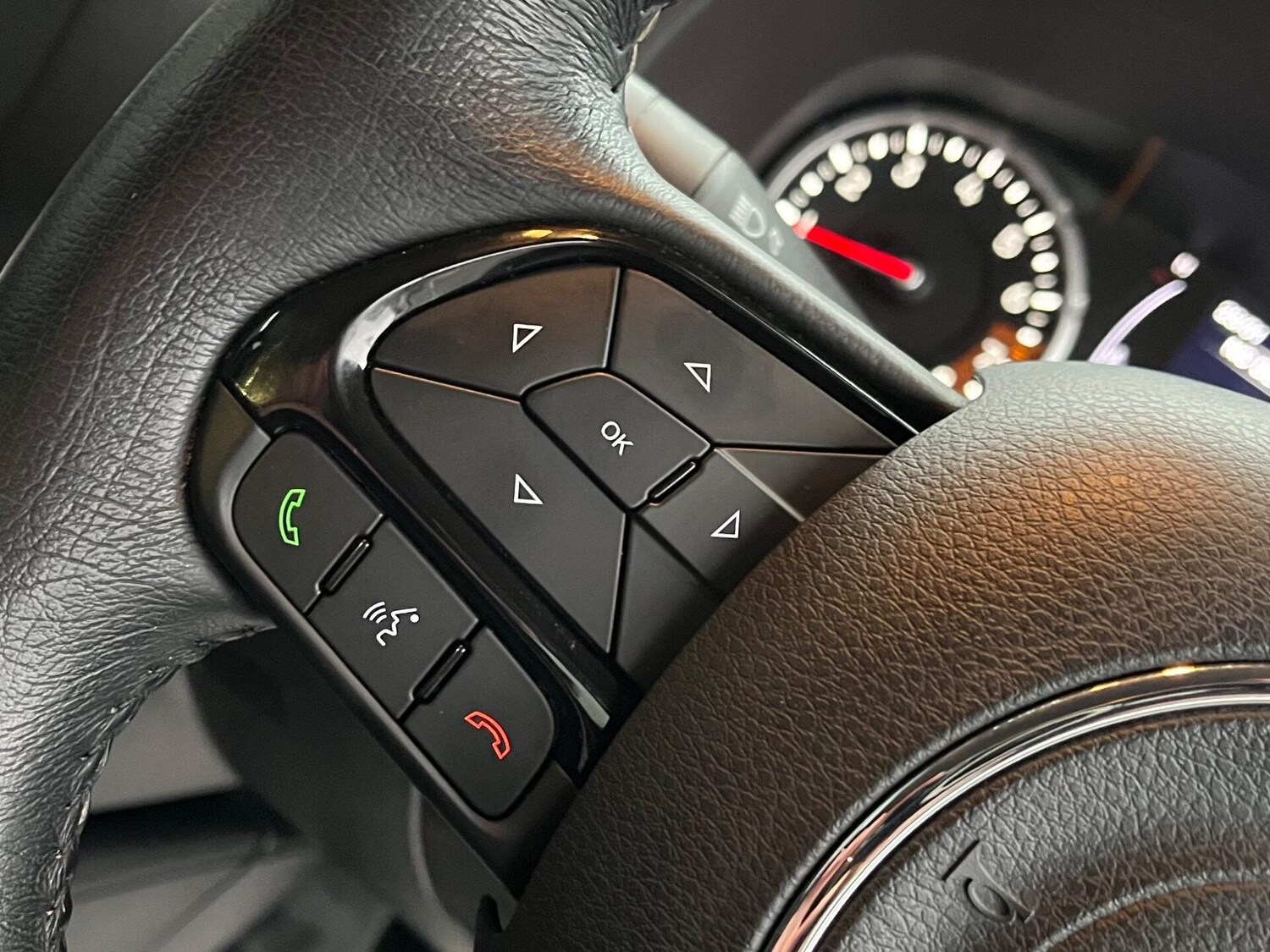 Used Jeep Renegade 2020 for sale - 77754875: Photo 26