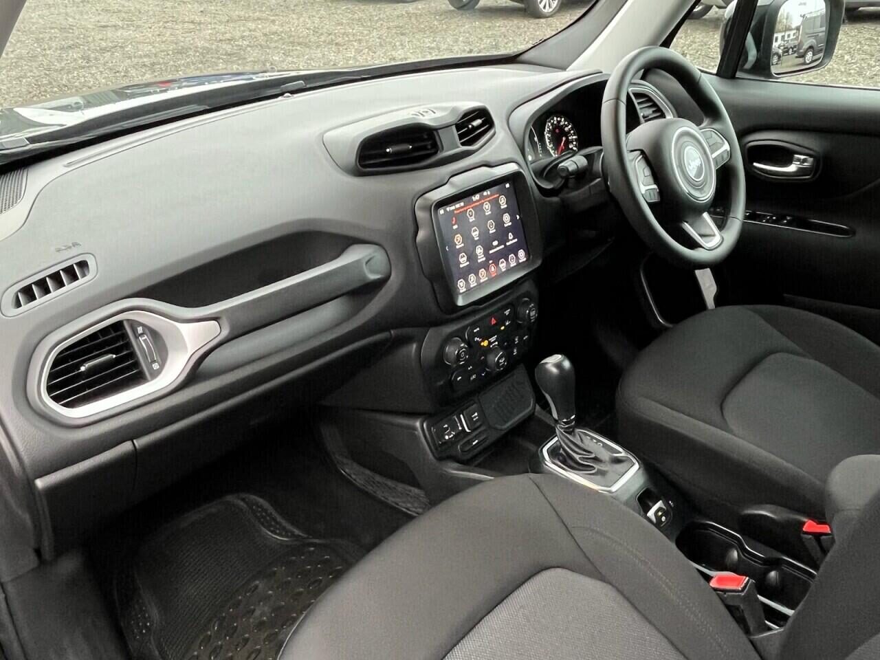 Used Jeep Renegade 2021 for sale - 77754873: Photo 28