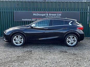 Used Infiniti Q30 2017 for sale - 78703062: Photo