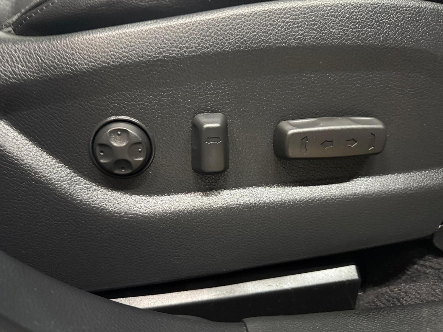 Used Hyundai Santa Fe 2013 for sale - 77093927: Photo 13